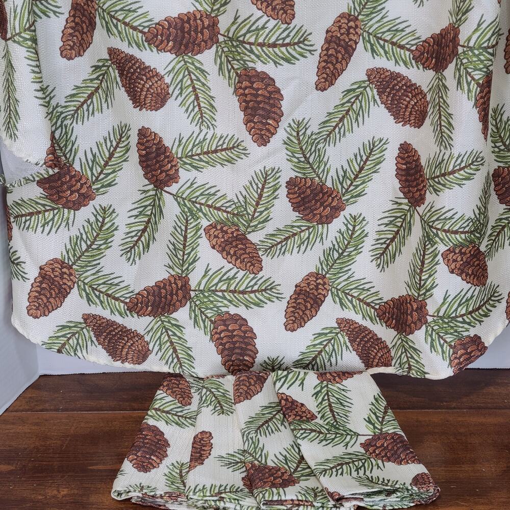ST NICHOLAS SQUARE ROUND FABRIC TABLECLOTH W 4 NAPKINS PINE CONE & GREENRY PRINT